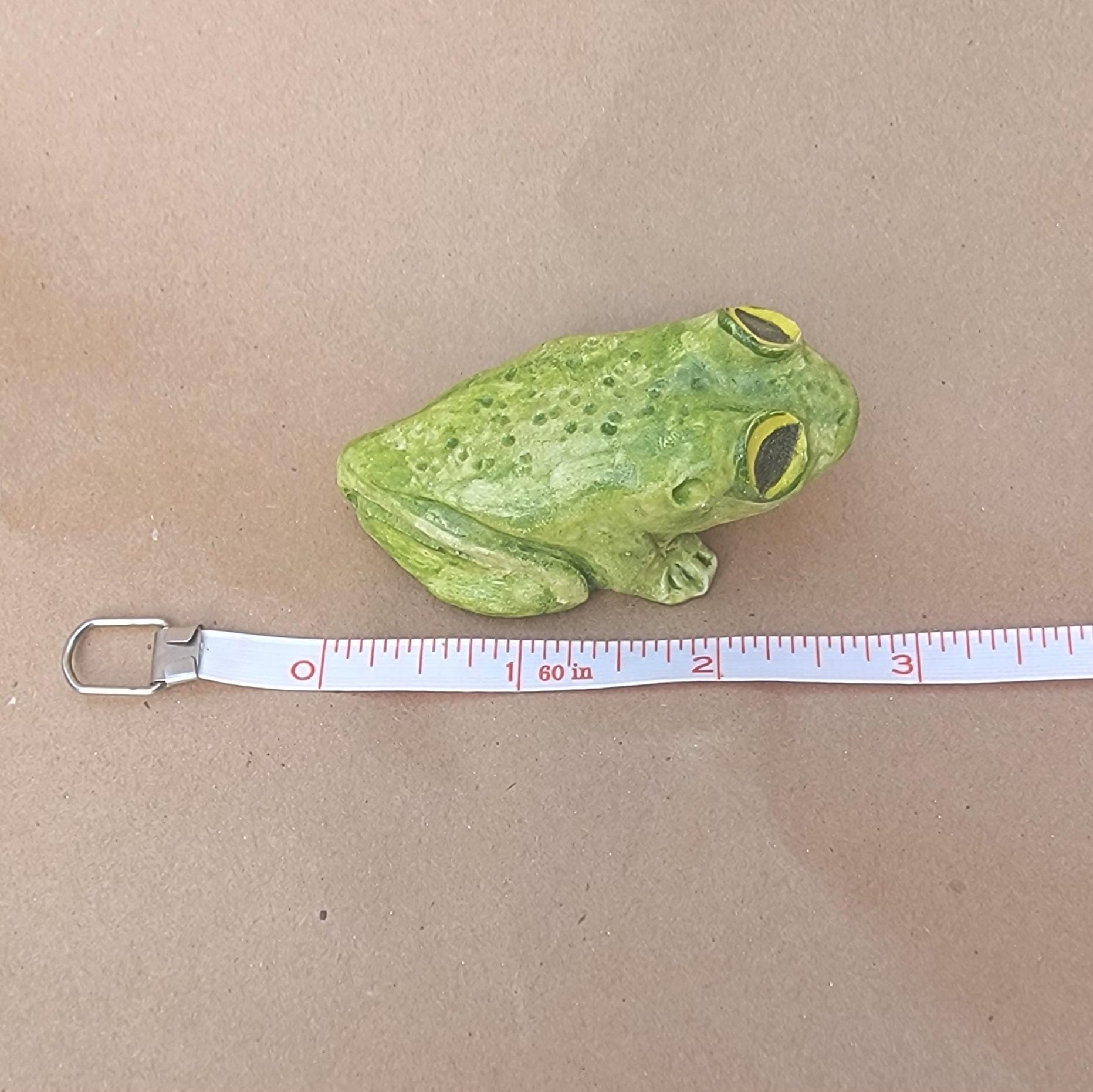 Mini Wonky Paperclay Sculpture Figurine Desk Freind OOAK Tree Frog