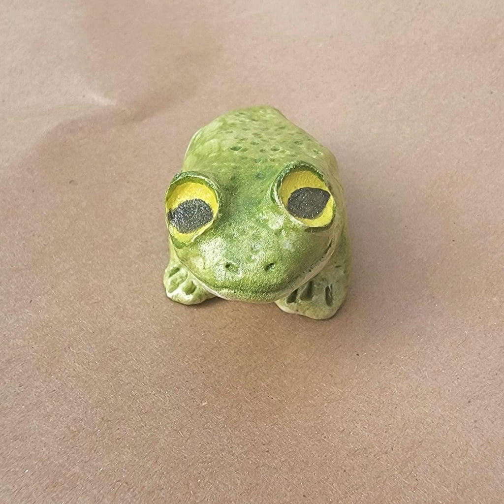 Mini Wonky Paperclay Sculpture Figurine Desk Freind OOAK Tree Frog